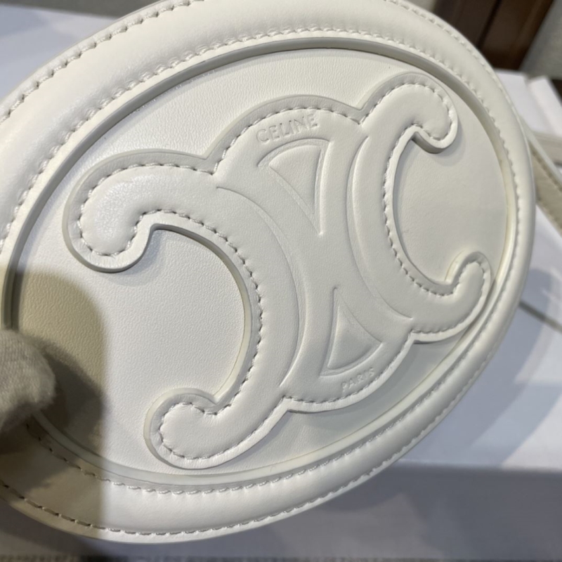 Ce1i*e triomphe bags